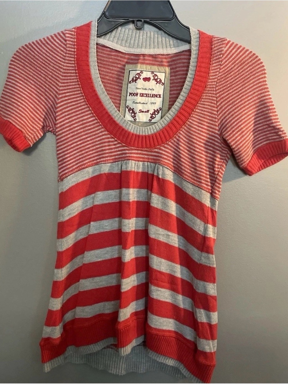 Poof Excellence Red and Gray Striped Short Sleeve Knit Top Size Small